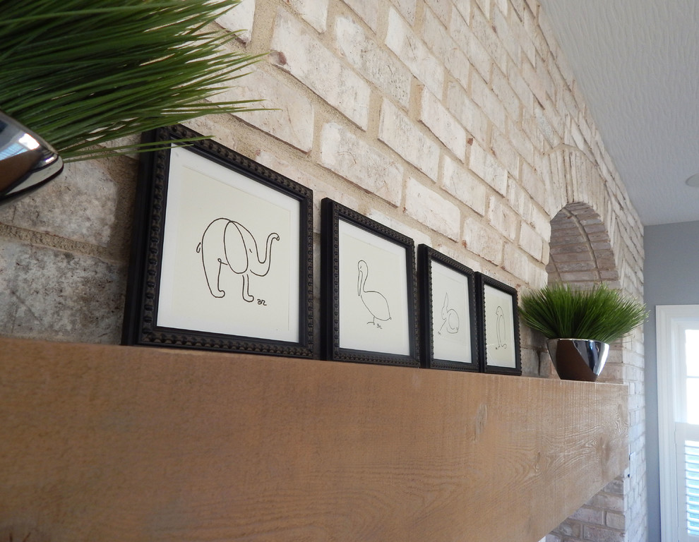 Home design - transitional home design idea in Columbus