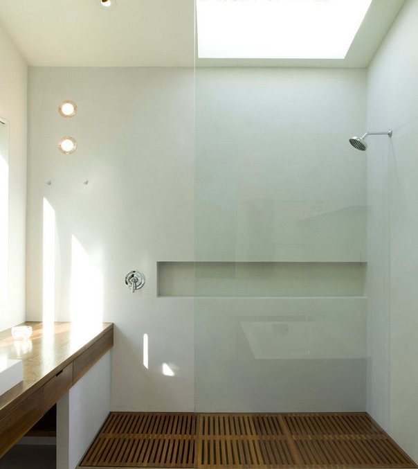 How to Apply Venetian Plaster to Shower Walls