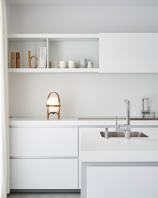 ES HOUSE mediterranean-kitchen
