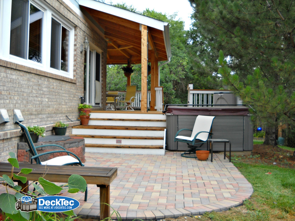 This is an example of a traditional deck in Denver.