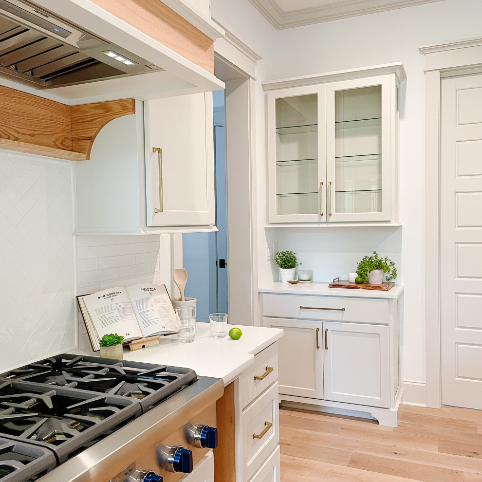 Example of a transitional kitchen design in Atlanta