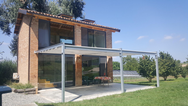 Recupero Fienile per Locale degustazioni rustic-house-exterior