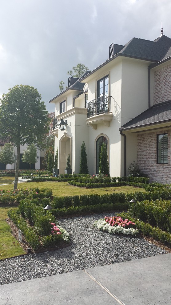 Inspiration for a contemporary landscaping in Houston.