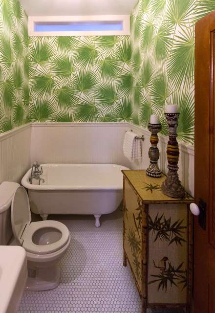 Historic Home Transformation modern-badezimmer