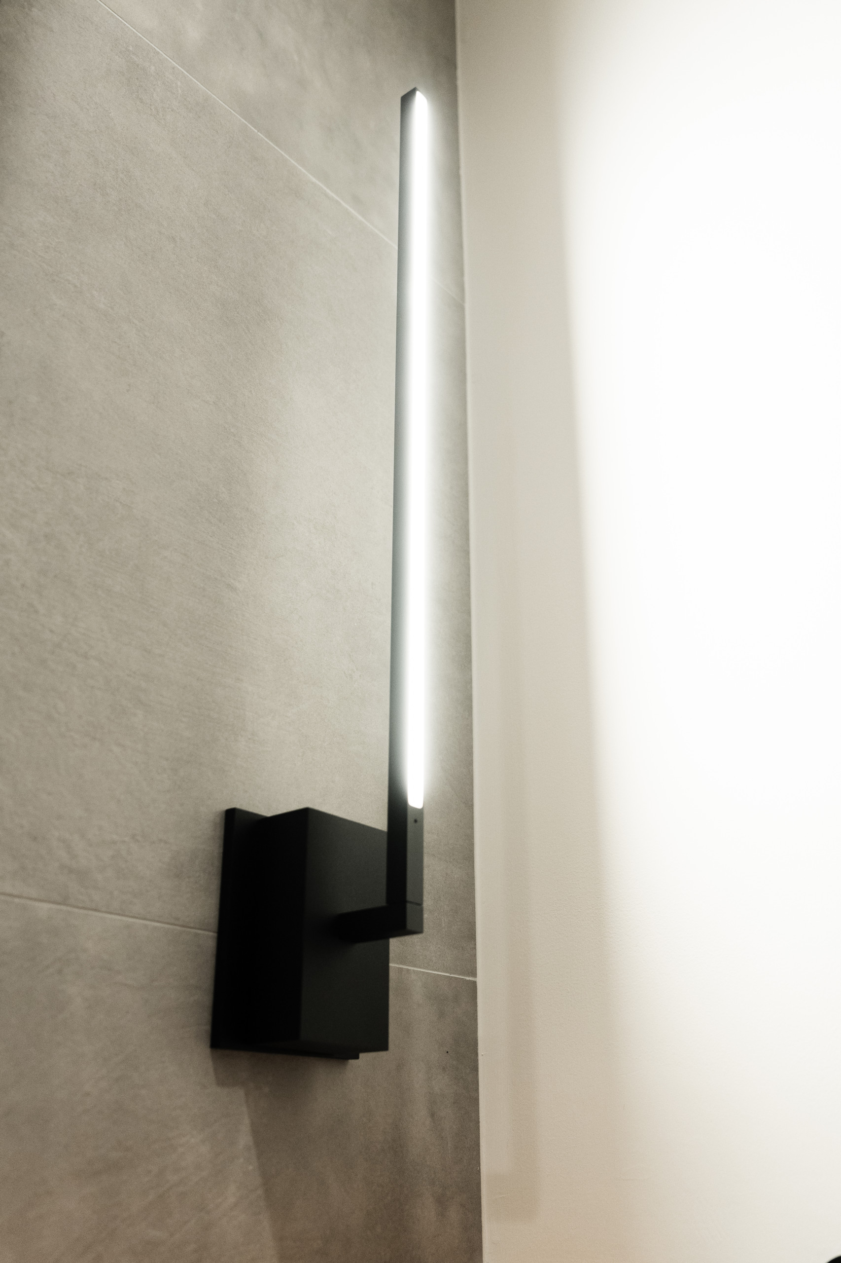 Newport Beach Primary Bathroom