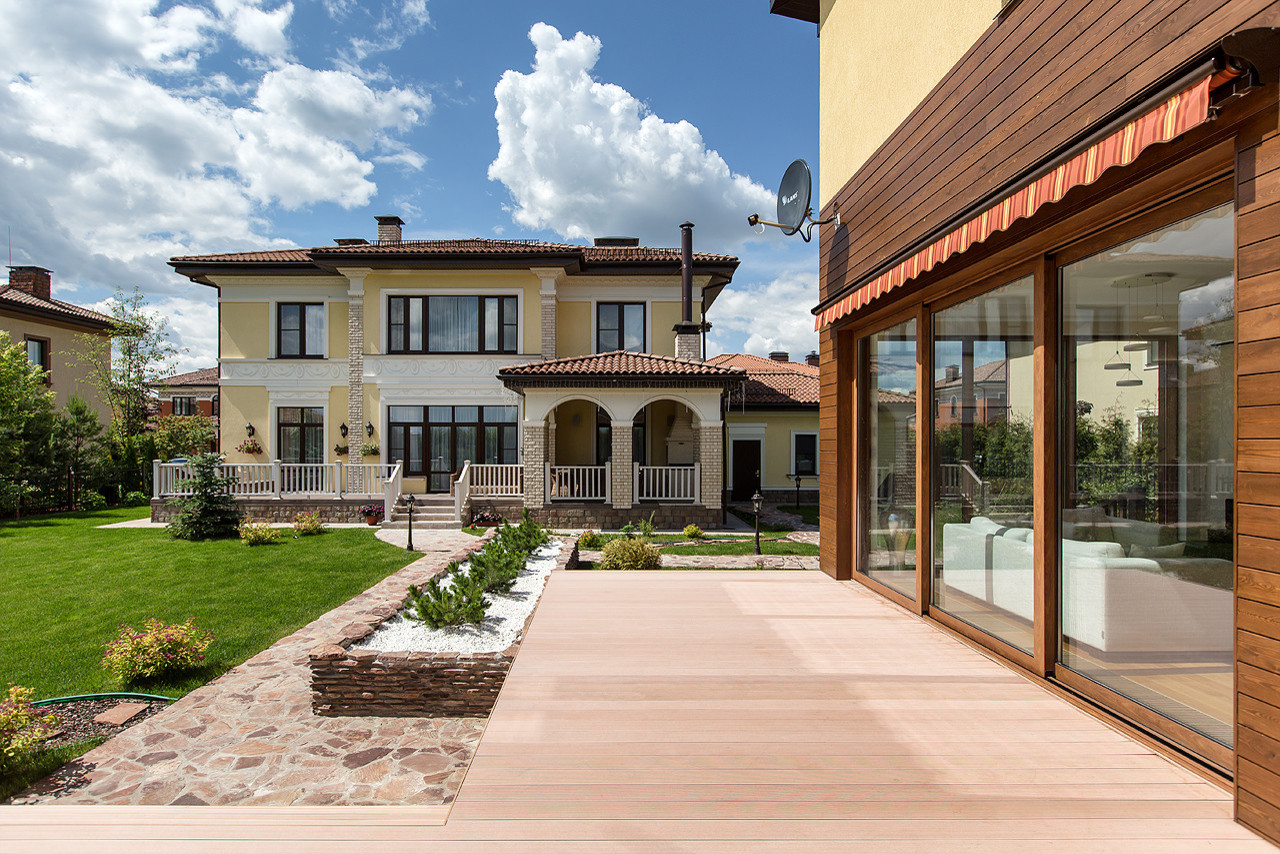 Дом, где живет лето