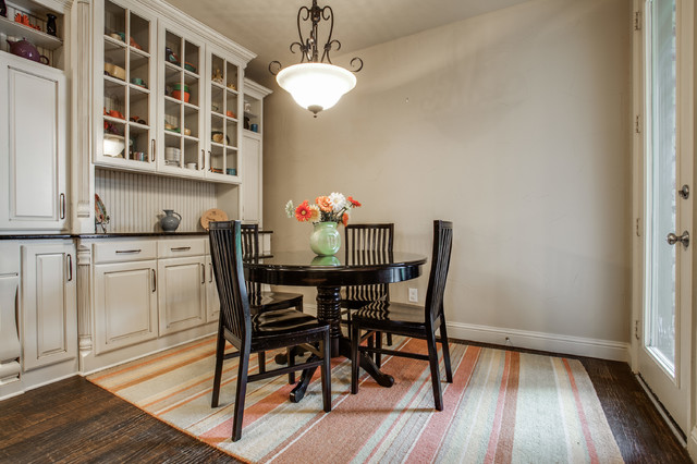 Kitchen traditional-dining-room