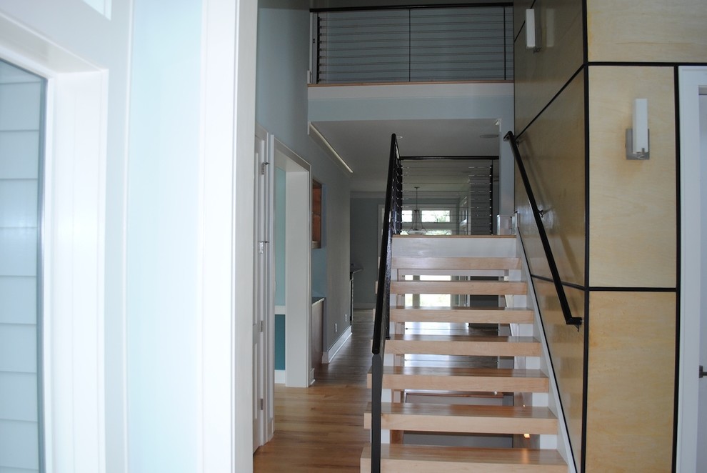 This is an example of a contemporary staircase in Charleston.