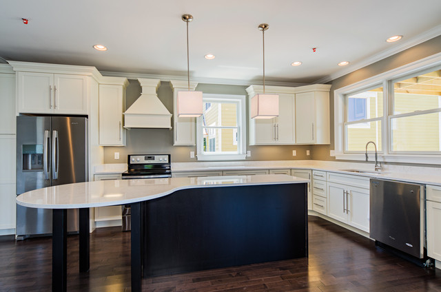 Kitchen - transitional kitchen idea in Baltimore