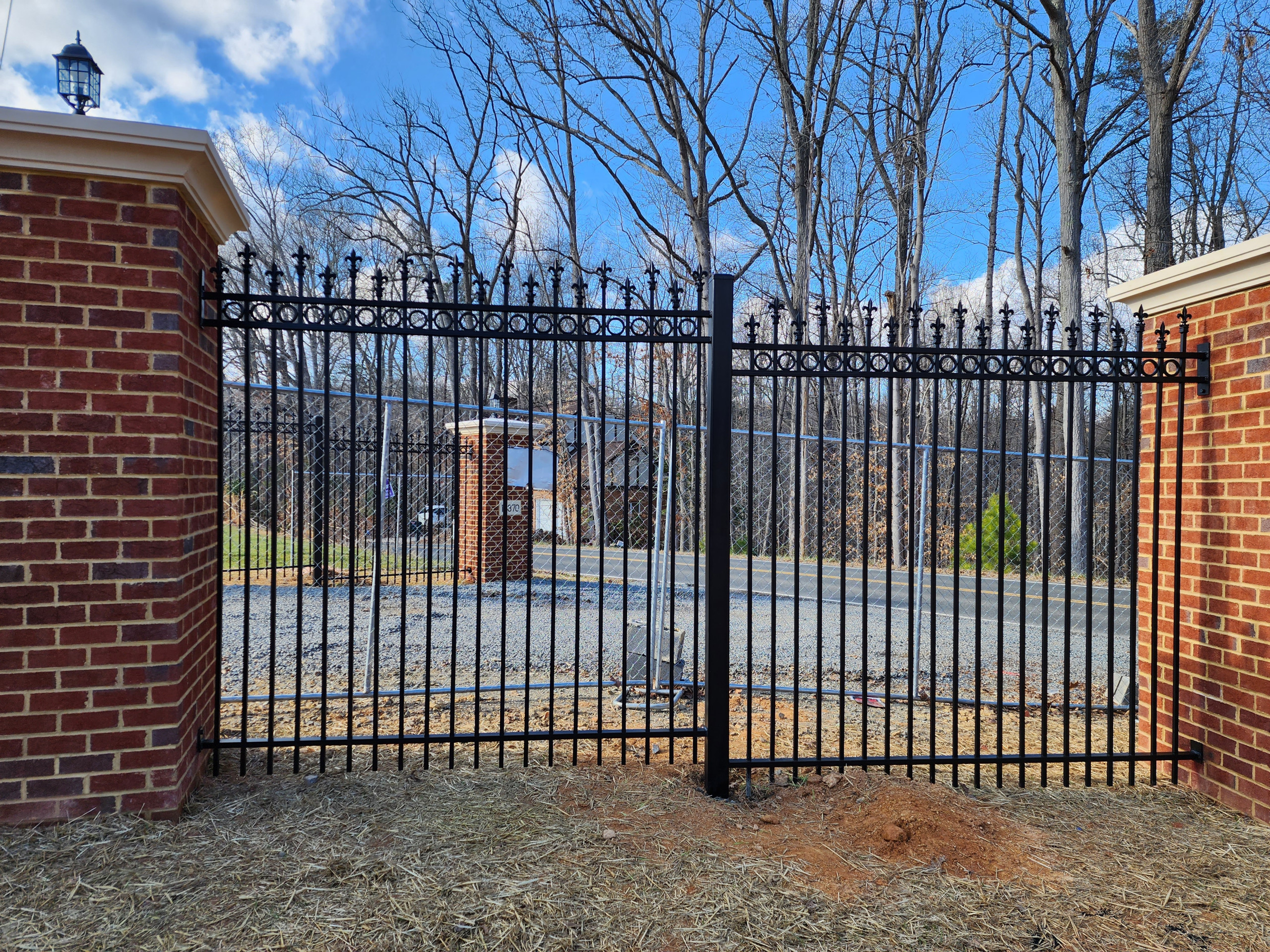 Deluxe Fence