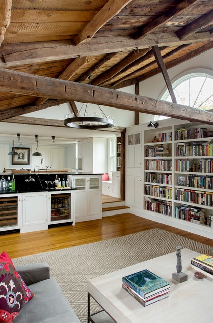 Exposed beam living rustik-vardagsrum
