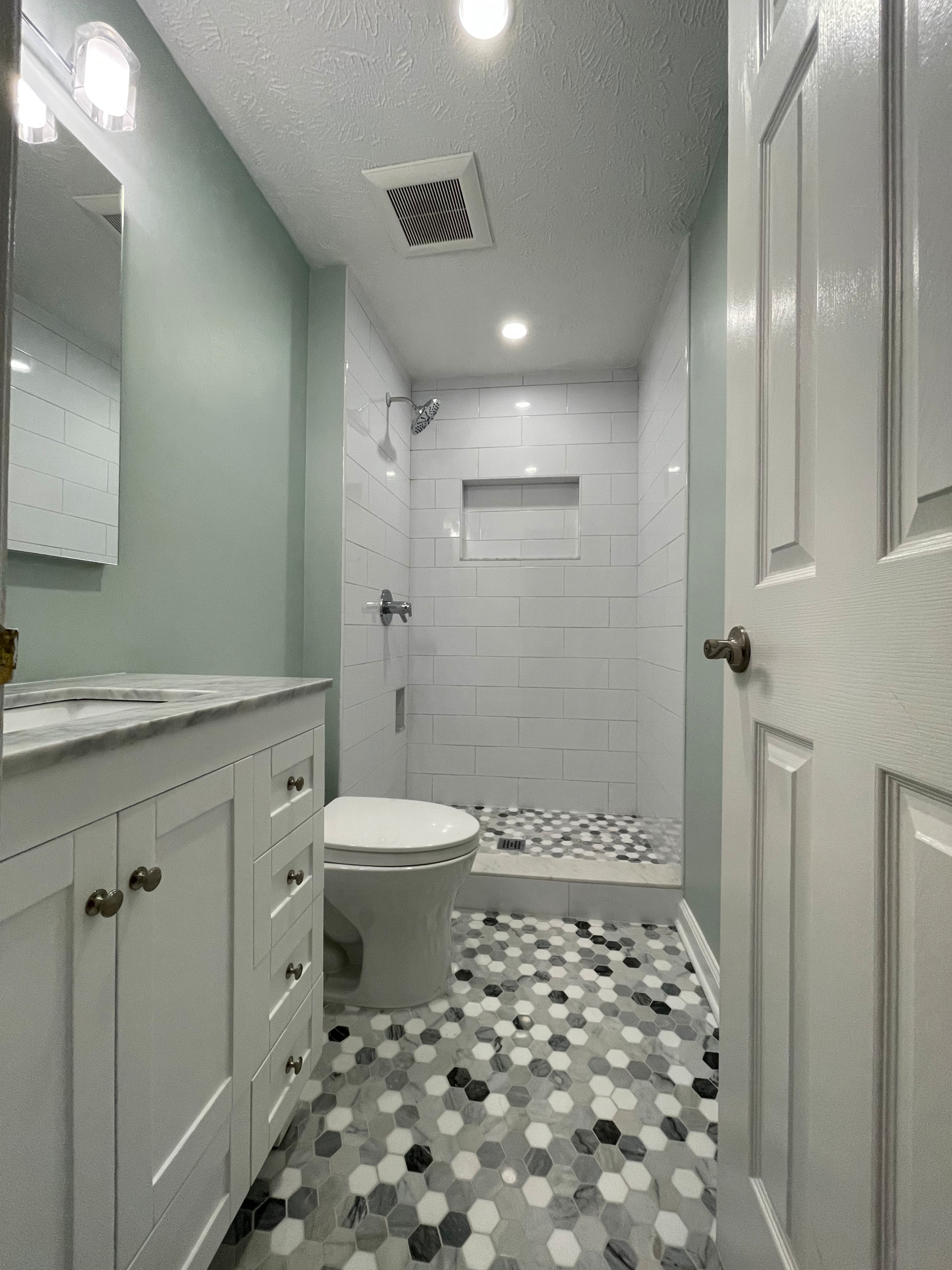 Townhouse master bathroom