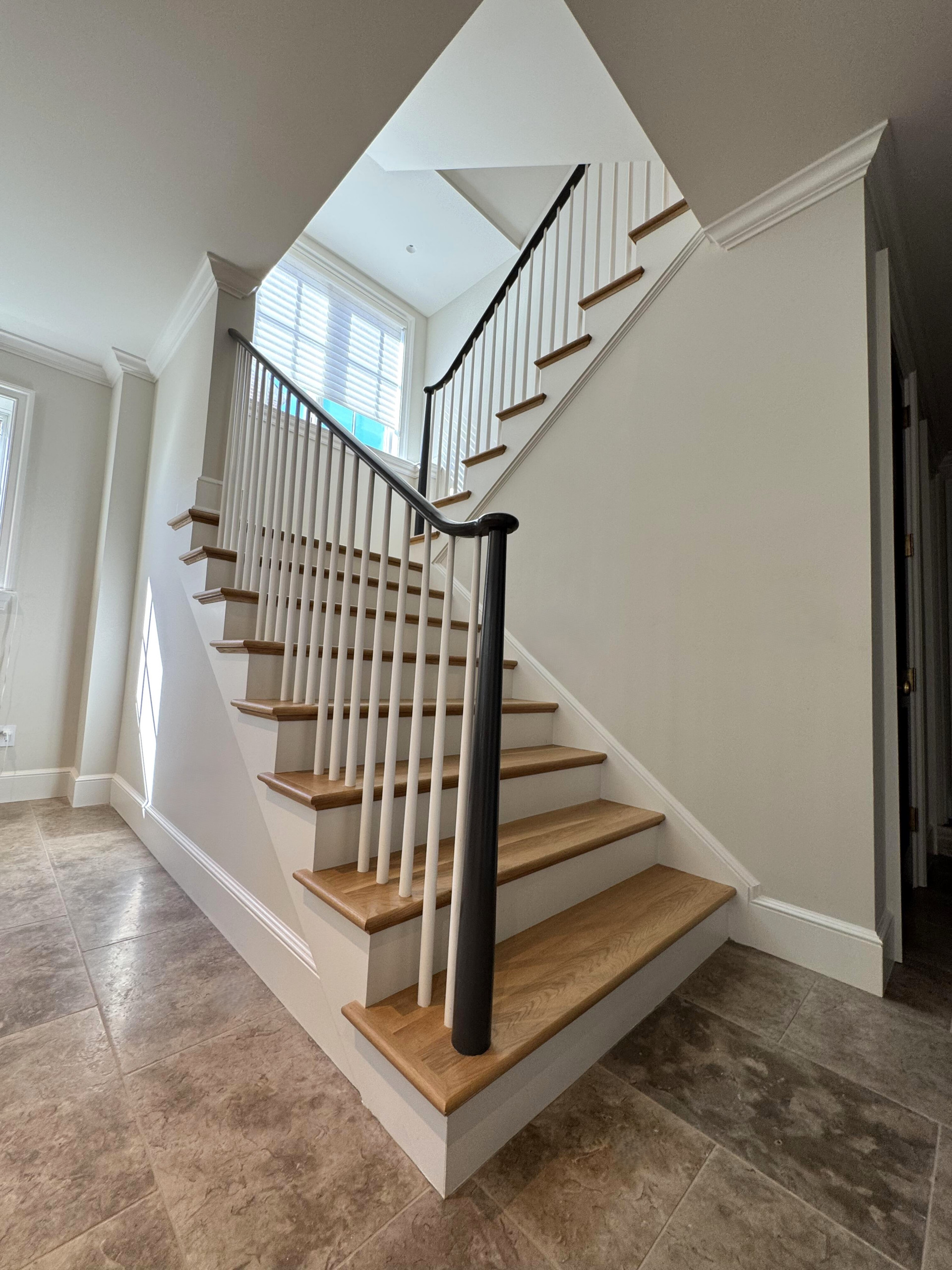 142_Airy Staircase with Over the Post Balustrade, Arlington, VA