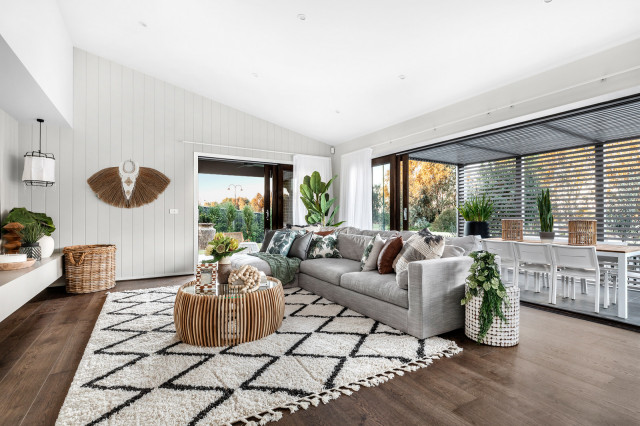 Display Home: Amira maritim-vardagsrum