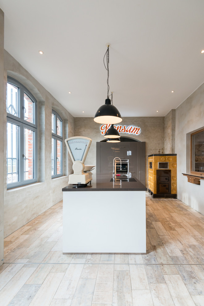 Design ideas for a contemporary kitchen in Berlin.