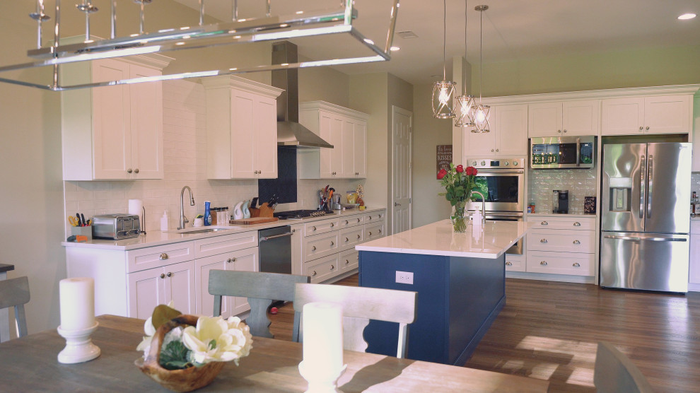 Kitchen - kitchen idea in Atlanta