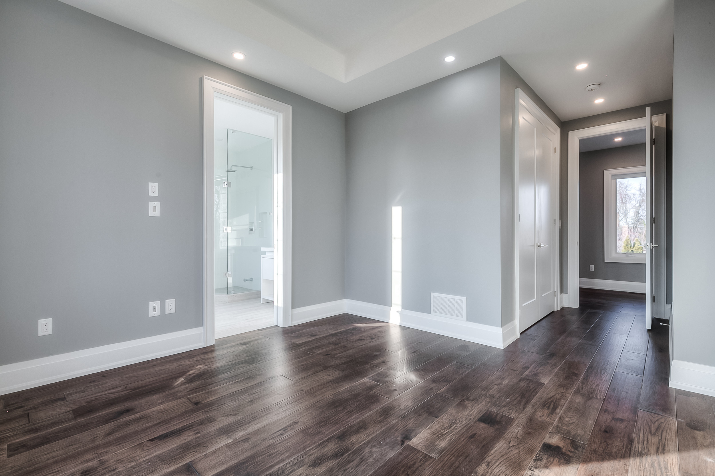 Modern Custom Home in Oakville