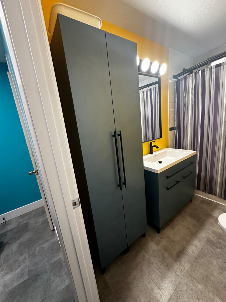 Smith Street - Bathroom