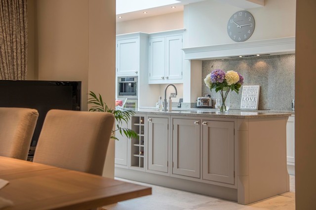 Ridgemount House traditional-kitchen