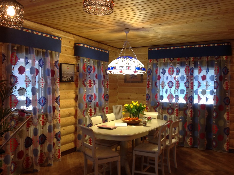 Домик из дерева