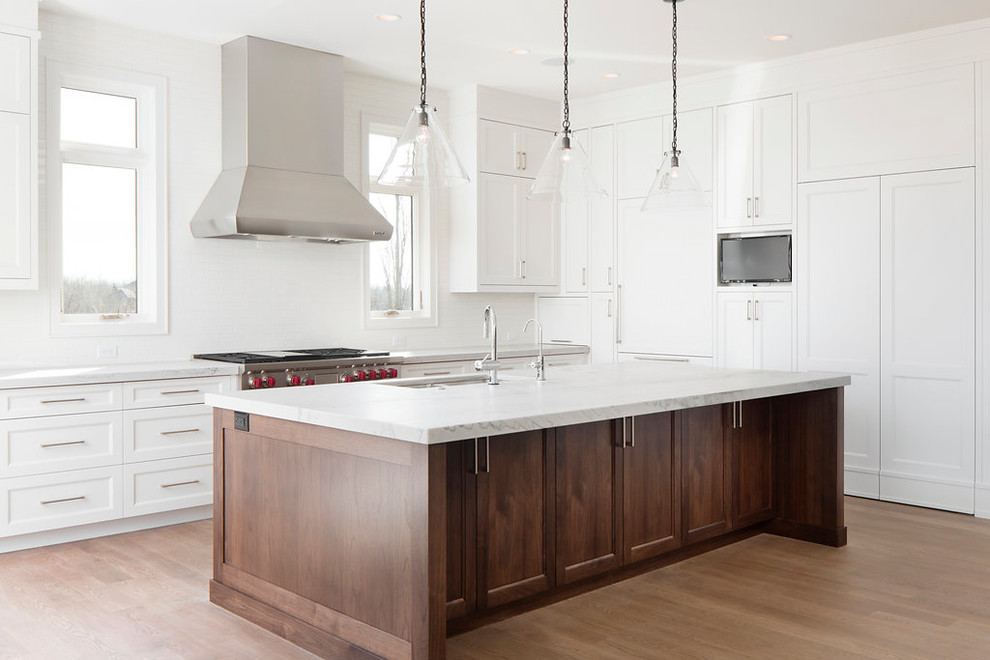 Inspiration for a transitional kitchen remodel in Calgary