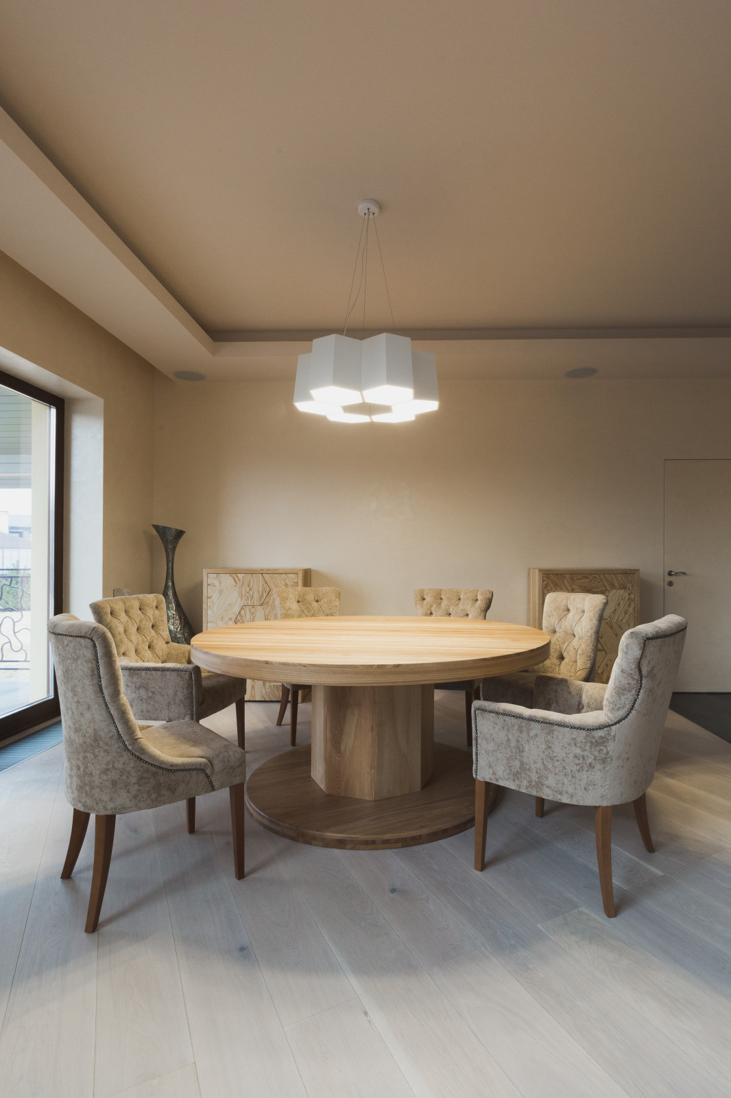 Комод и Стол