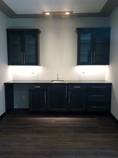 Home bar - transitional home bar idea in Cedar Rapids