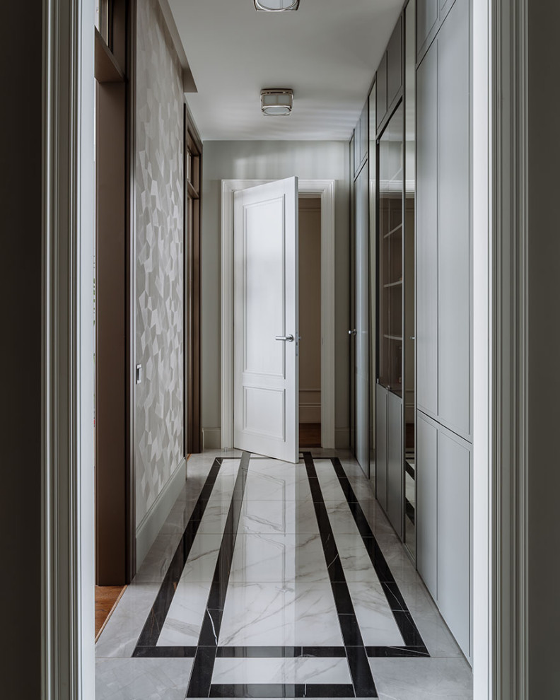 Inspiration for a modern entrance in New York.