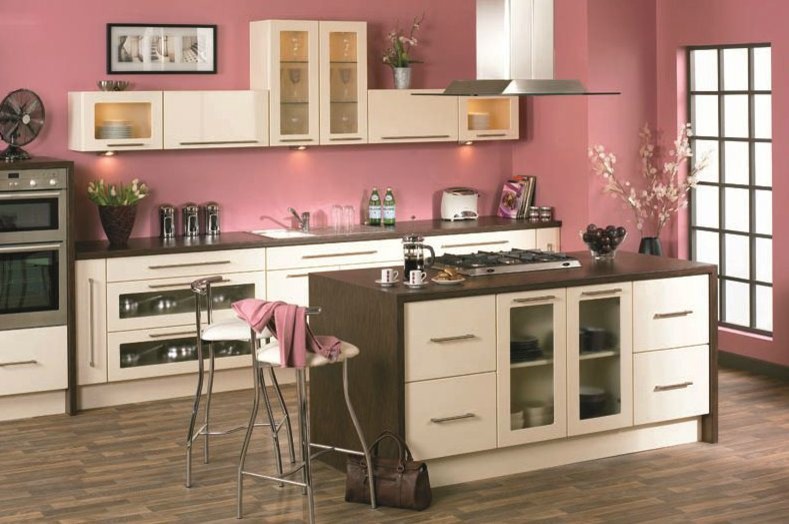 Inspiration for a traditional kitchen in Berkshire.
