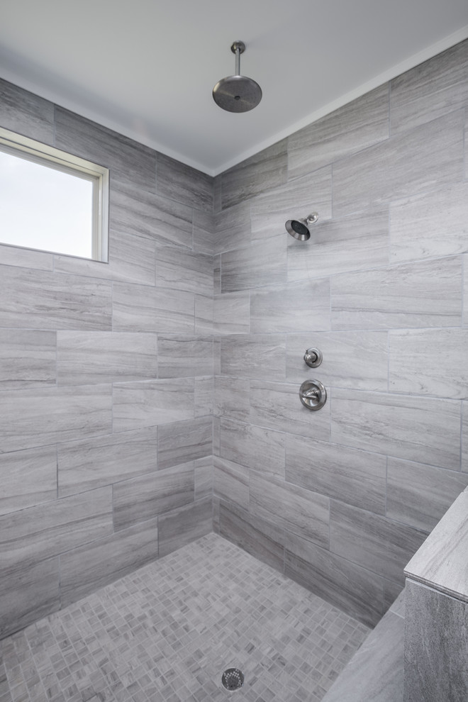 Home design - transitional home design idea