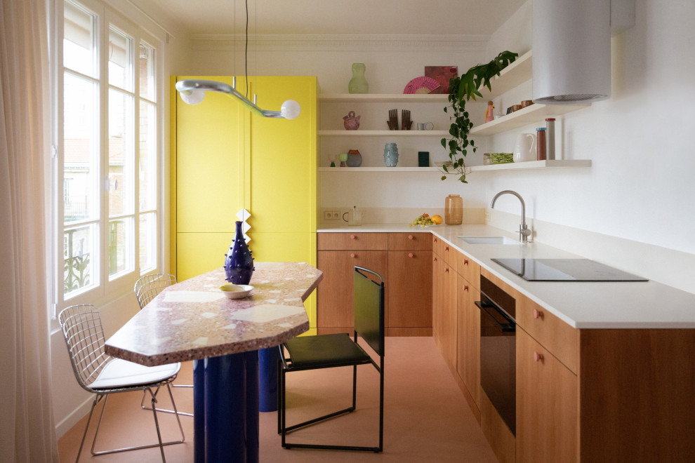 Cette image montre une maison design.