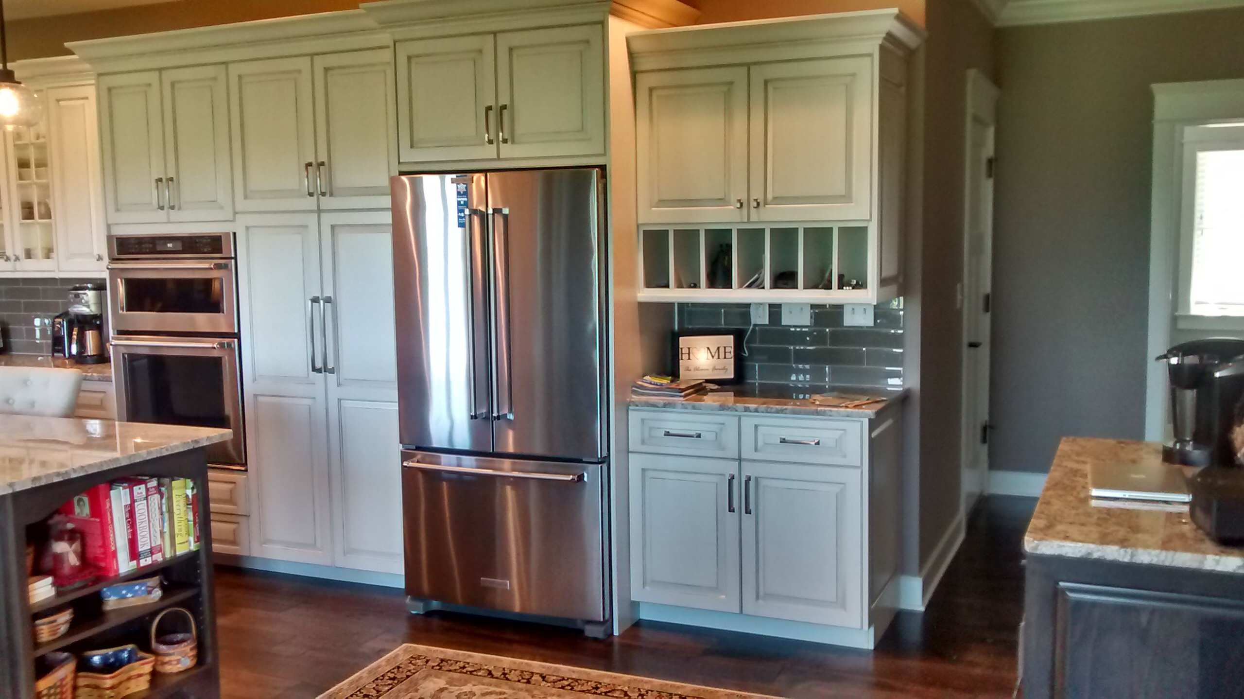 White Glazed Traditional Kitchen