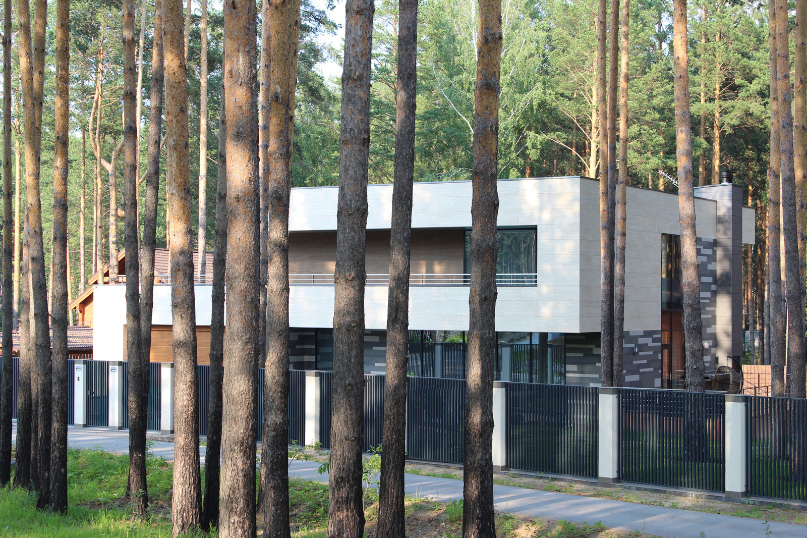 Чстный жилой дом