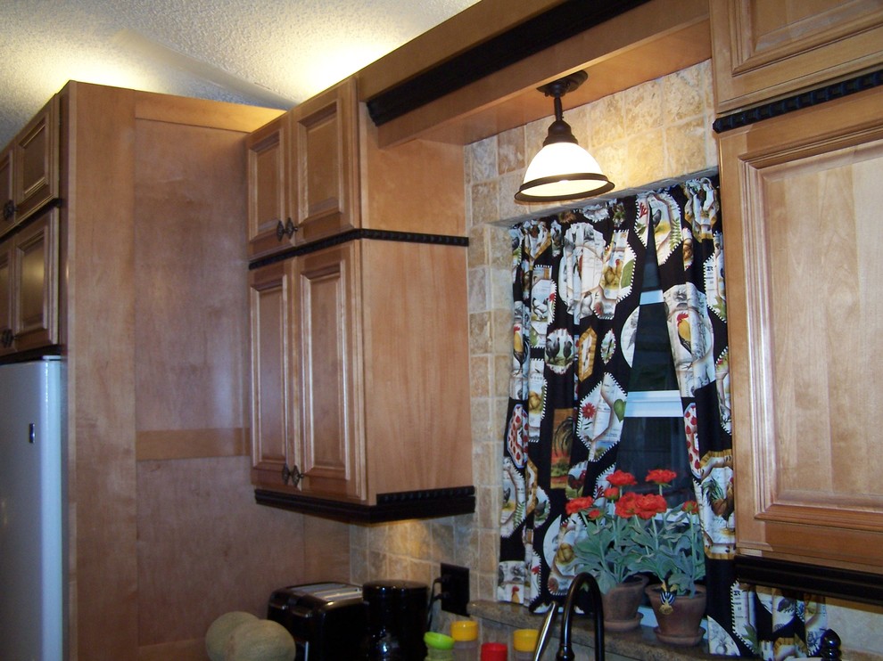 Open kitchen up!
