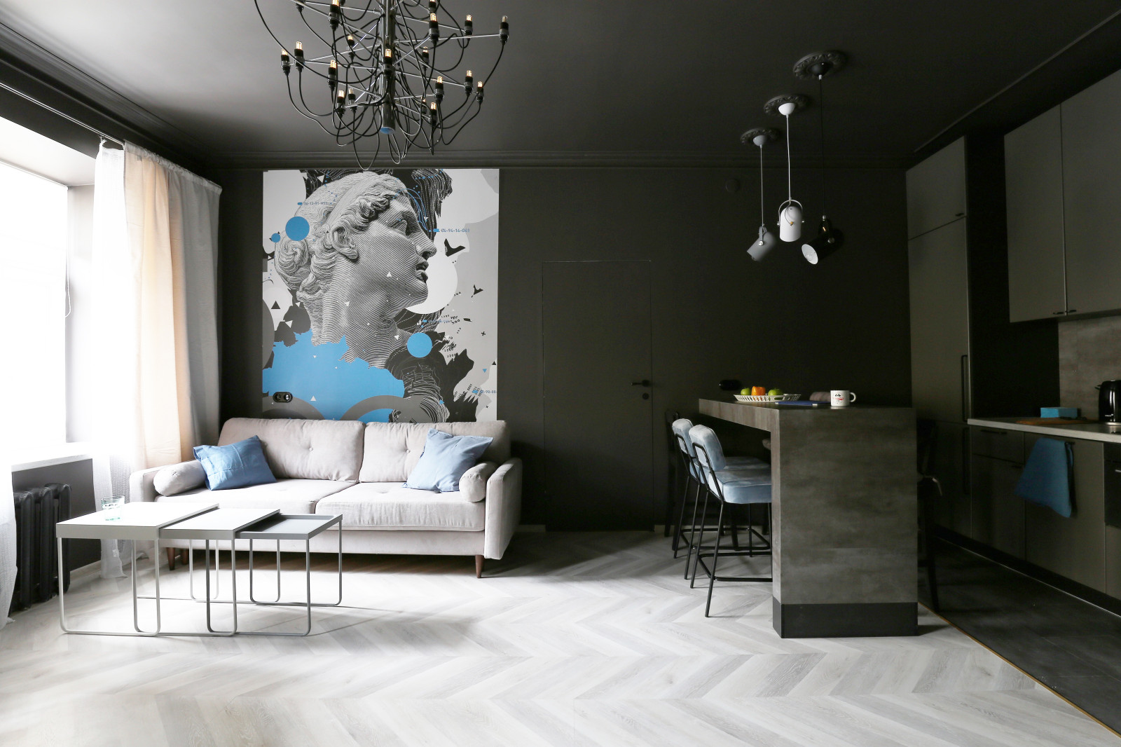 Чёрное и белое