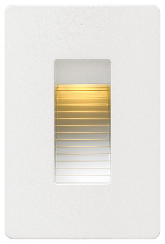 Hinkley Luna Step Light 120V Vertical 3000K, Satin White Modern