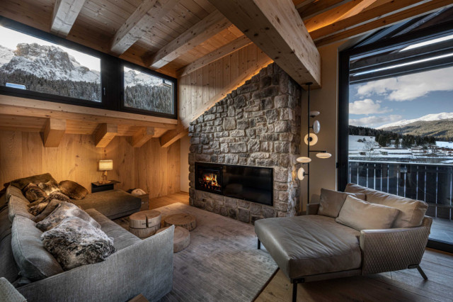 Chalet in montagna moderne-salon