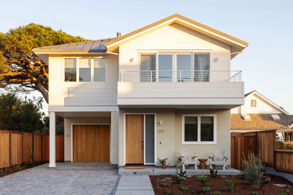 Beach style exterior home photo in Sacramento