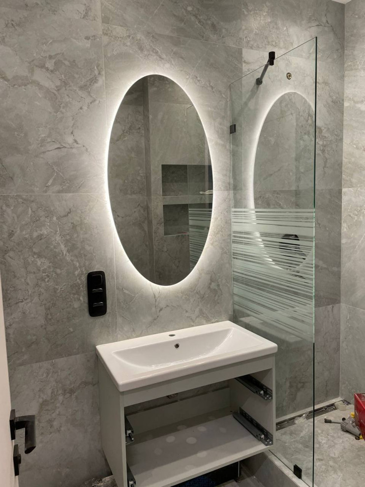 Зеркало овальное в ванную.