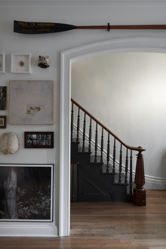 Staircase - transitional staircase idea in New York
