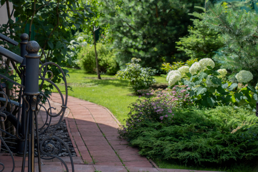Французский садик в поселке Рыбаки Дмитровское шоссе
