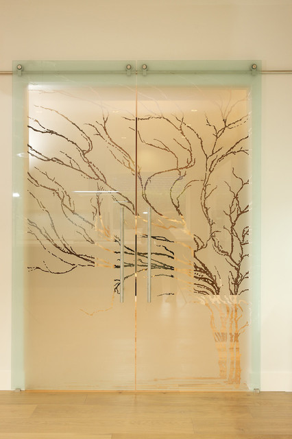 Green custom home in Los Altos modern-wohnzimmer