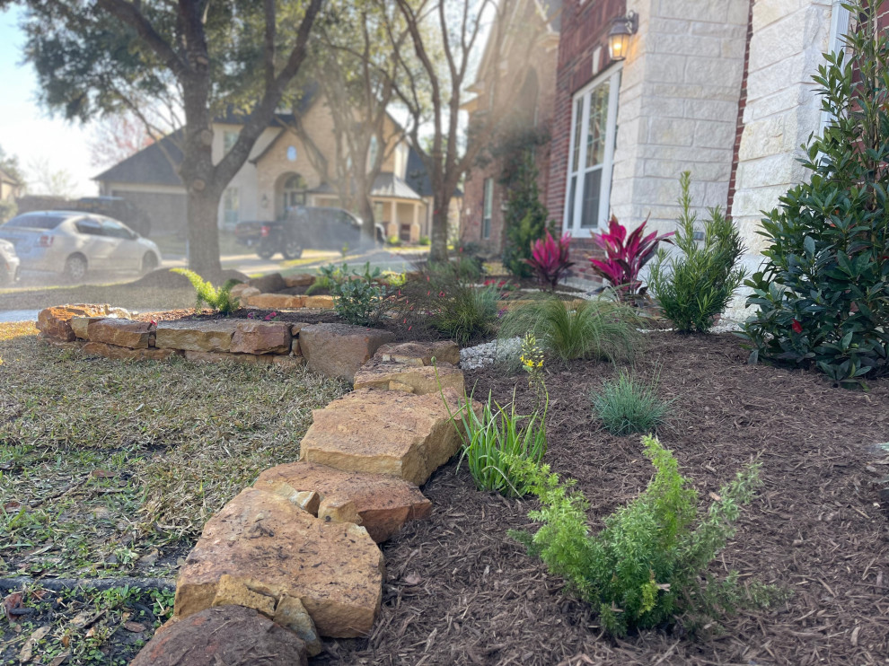 Inspiration for a rustic home design remodel in Houston