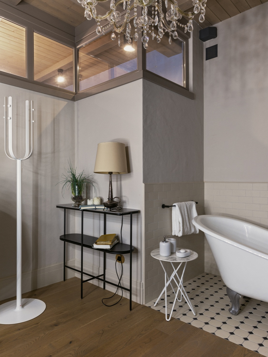 Дом в соснах