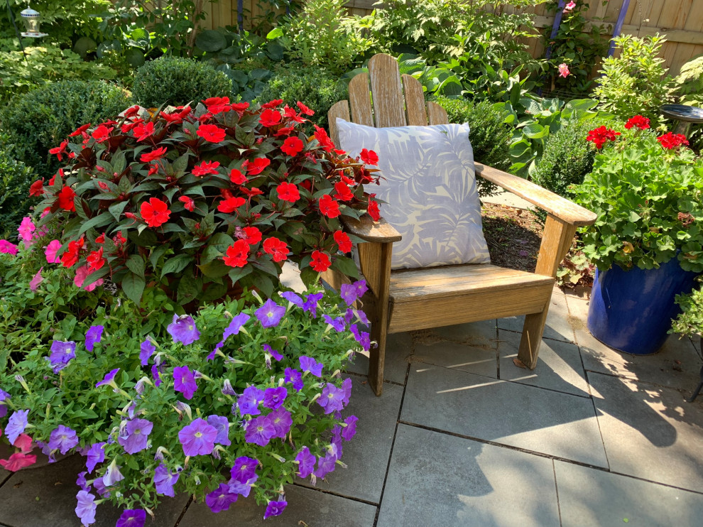 Saint Paul Tudor Garden