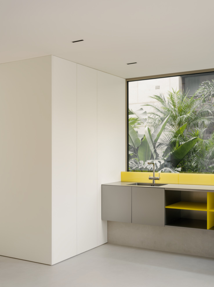 Kitchen - modern kitchen idea