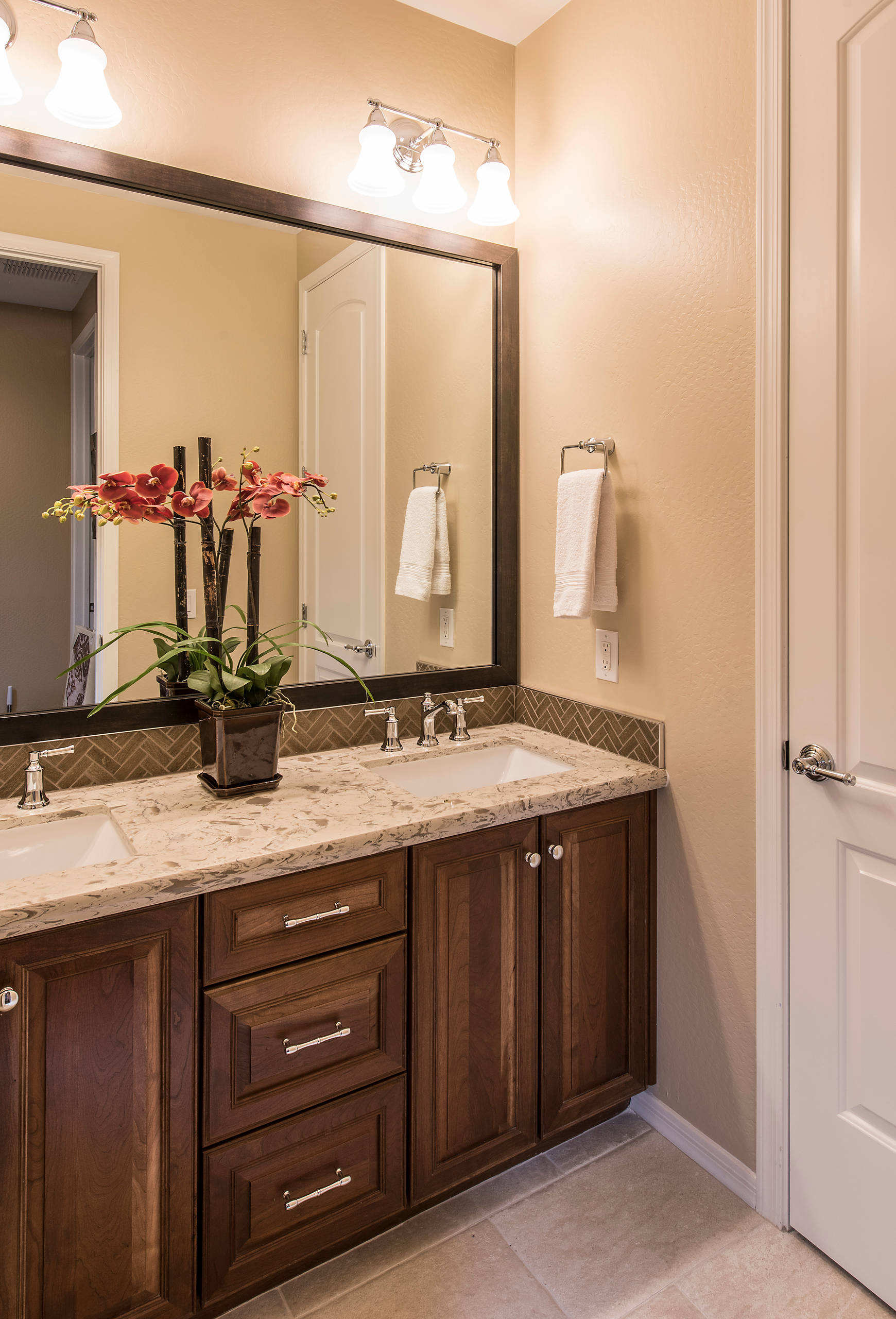 Traditional Master Bathroom