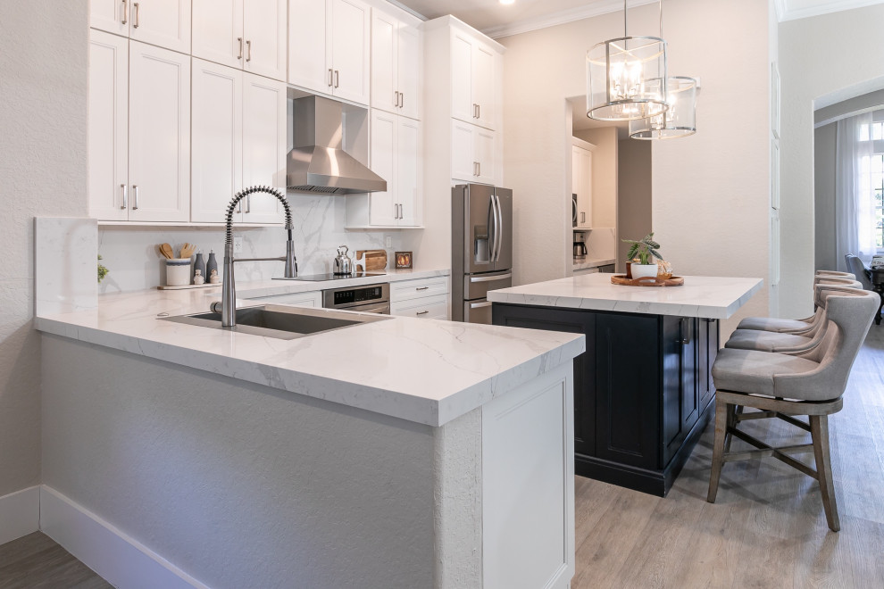 Example of a transitional kitchen design in Miami
