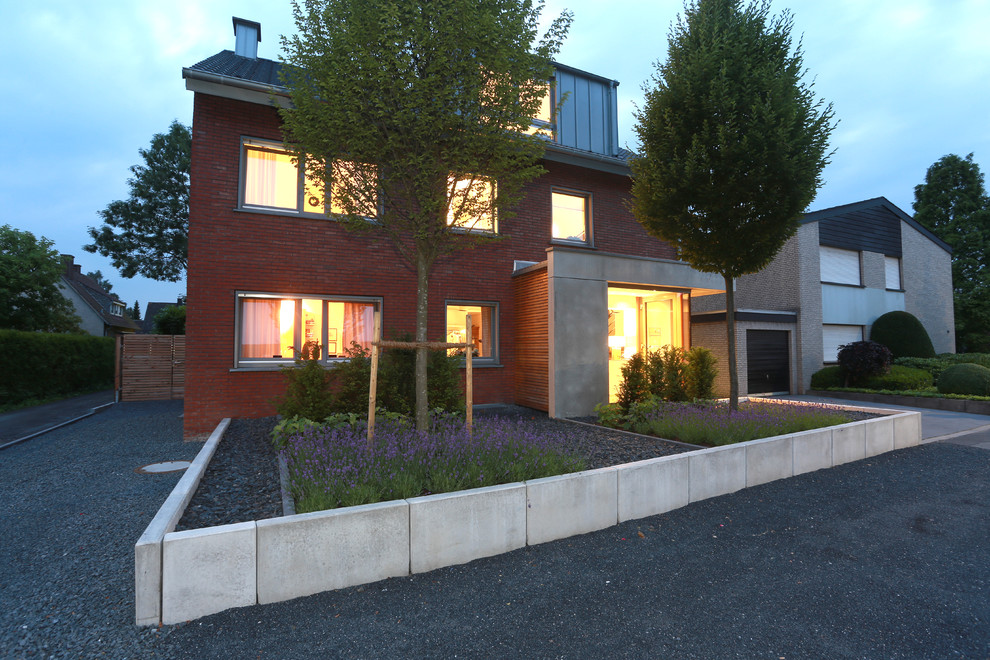 Geometrischer, Mittelgroßer Moderner Garten in Sonstige