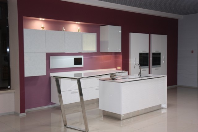 мебельный салон